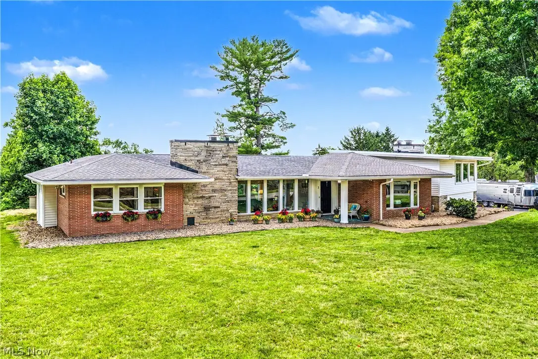 3 Meadowcrest Drive, Parkersburg, WV 26104 - #1
