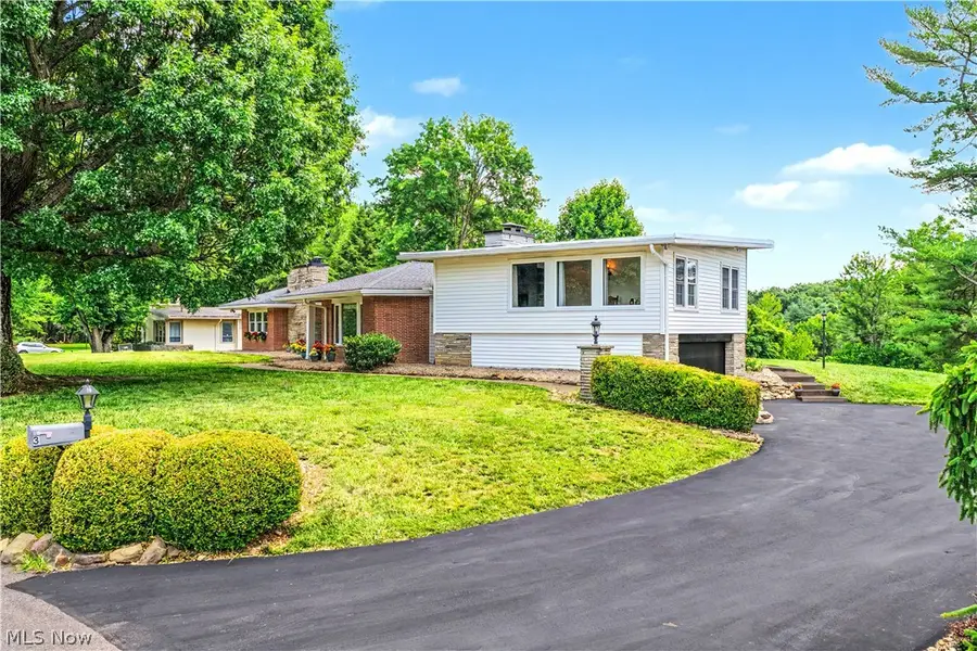 3 Meadowcrest Drive, Parkersburg, WV 26104 - #2