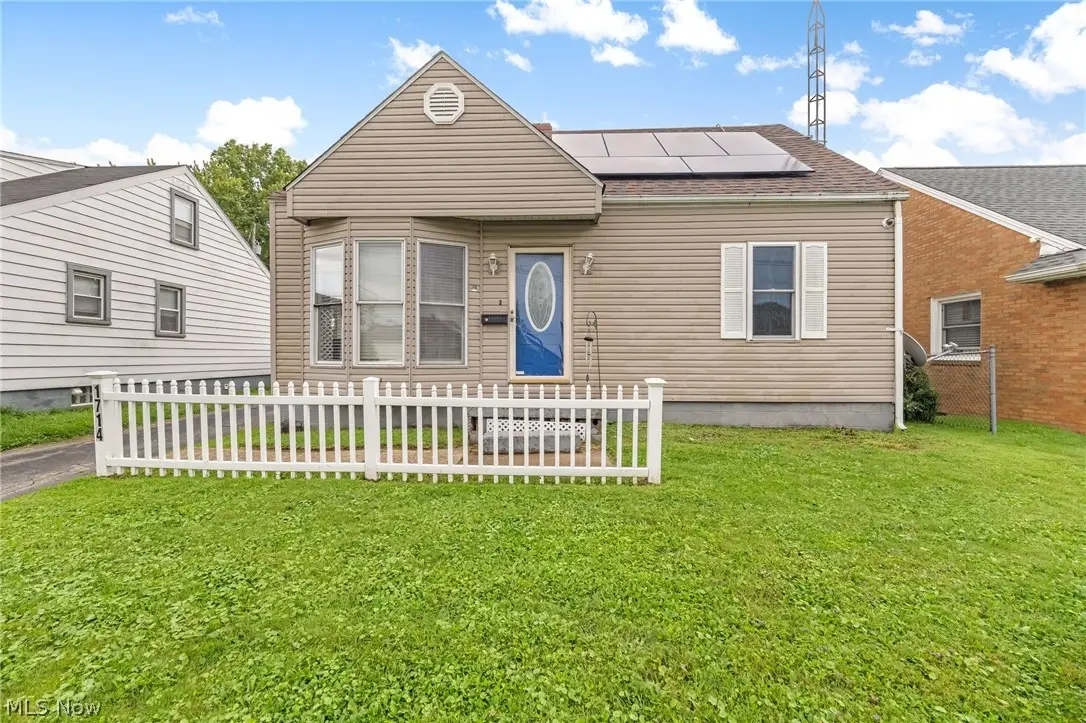 1714 S Liberty Avenue, Alliance, OH 44601 - #1