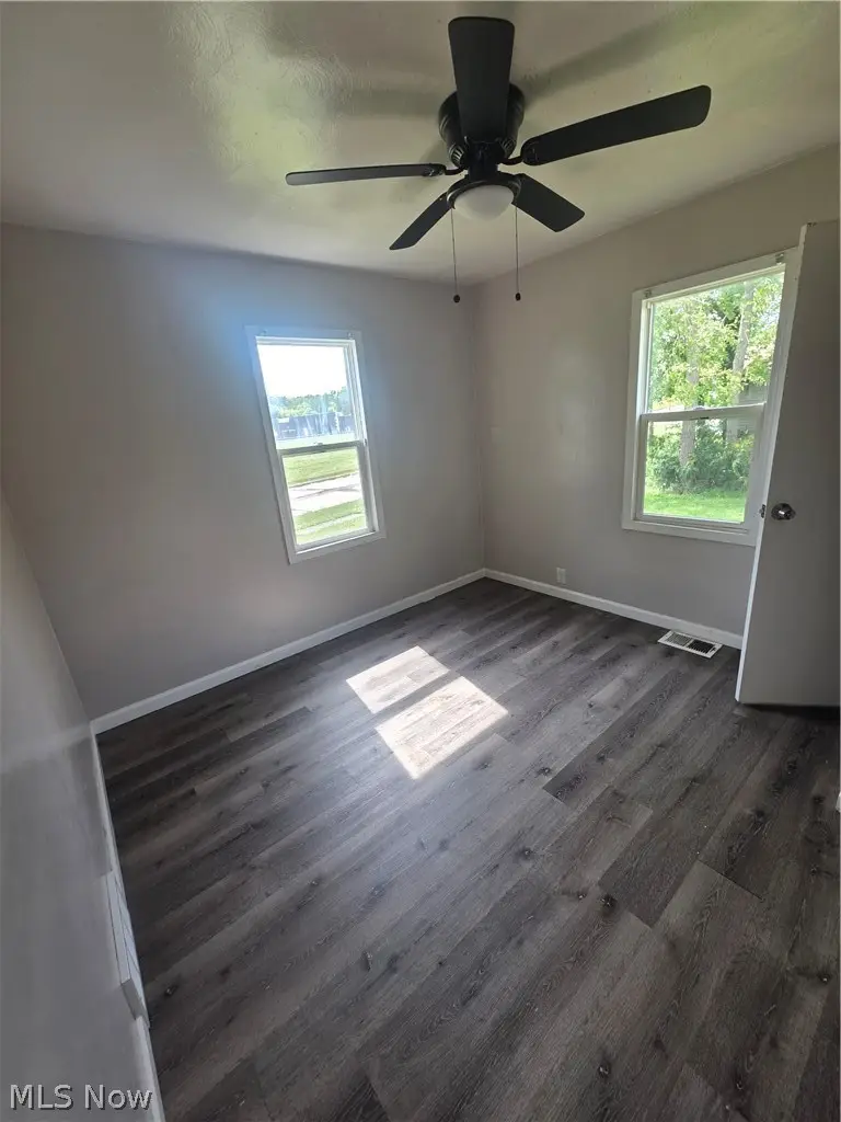 1936 Lakeview Avenue, Lorain, OH 44053 - #2