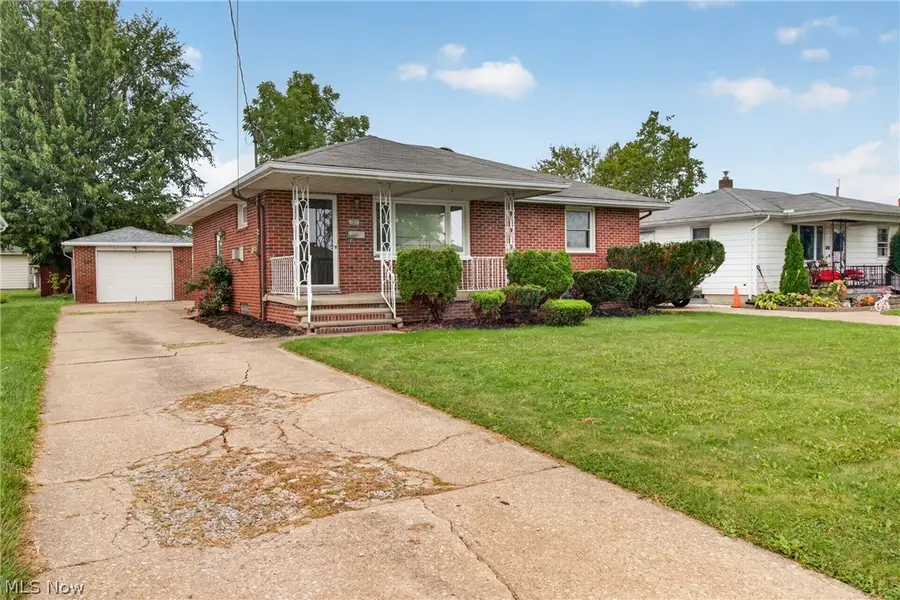 1327 W 26th Street, Lorain, OH 44052 - #3
