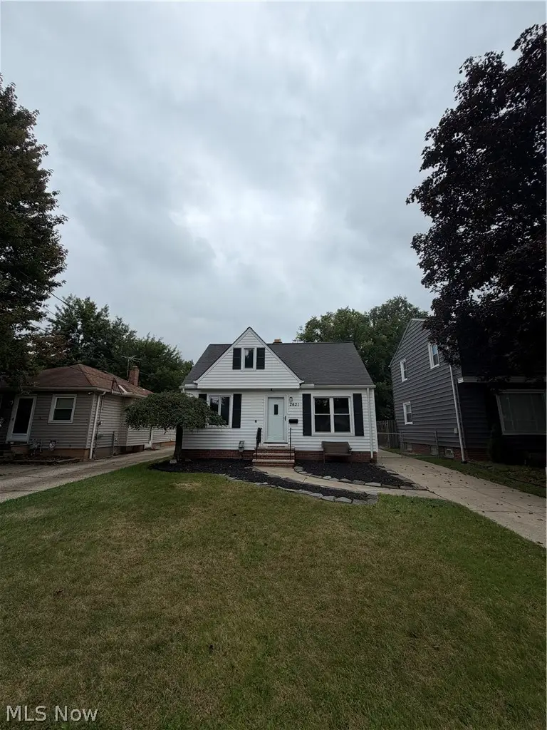 2621 Liggett Drive, Parma, OH 44134 - #3