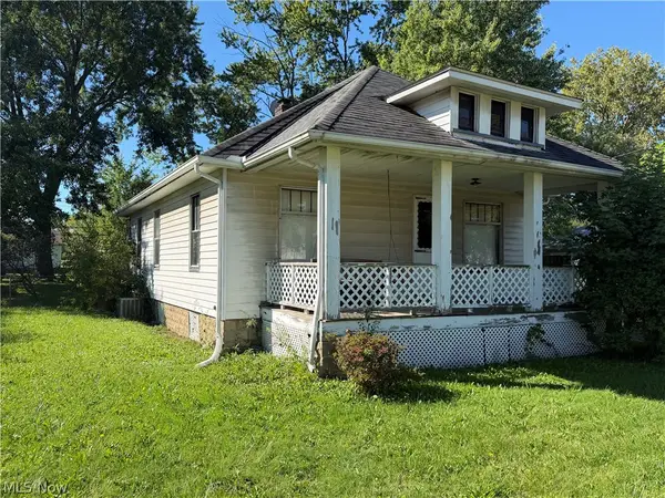 202 Best Street, Bedford, OH 44146