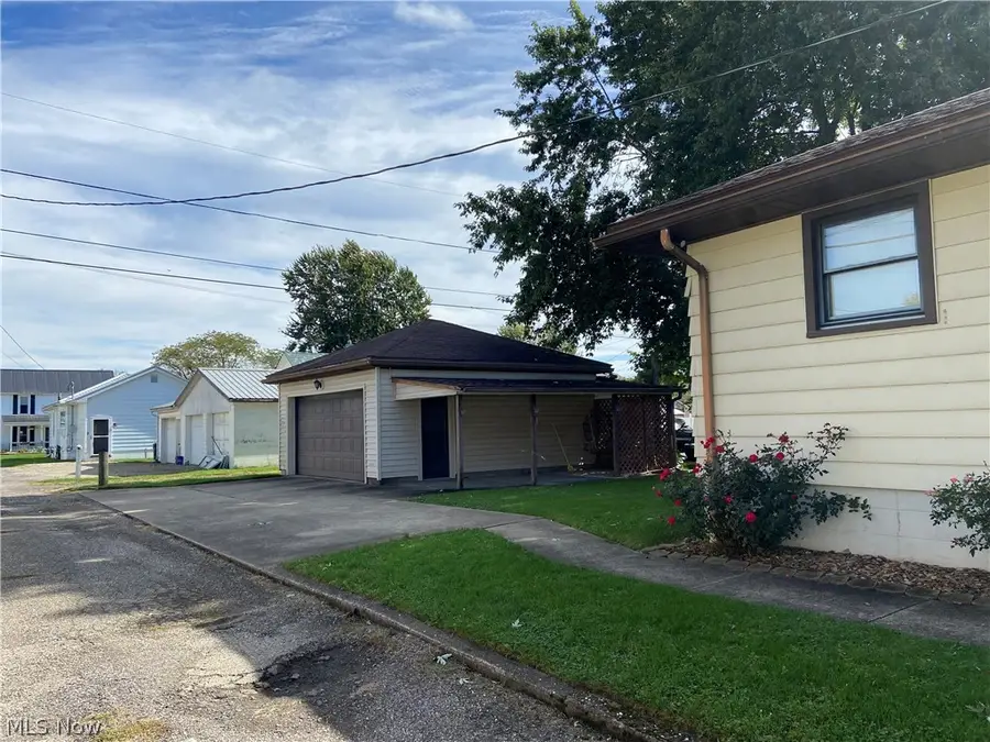 507 Wood Avenue, Newcomerstown, OH 43832 - #2