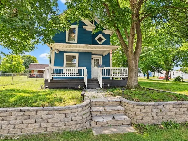 402 Hall Avenue, Barberton, OH 44203