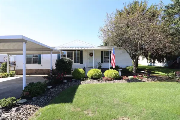 106 Shawnee Lane #106, Creston, OH 44217