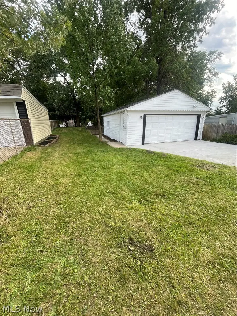 20120 Mccracken Road, Maple Heights, OH 44137 - #2