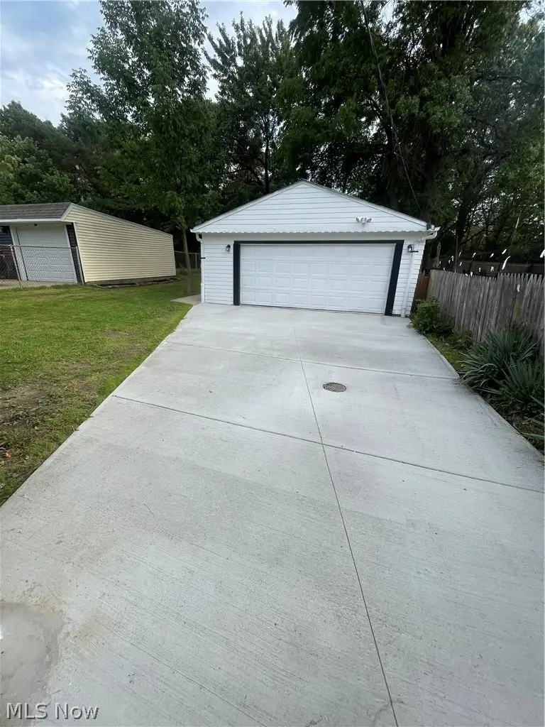 20120 Mccracken Road, Maple Heights, OH 44137 - #3