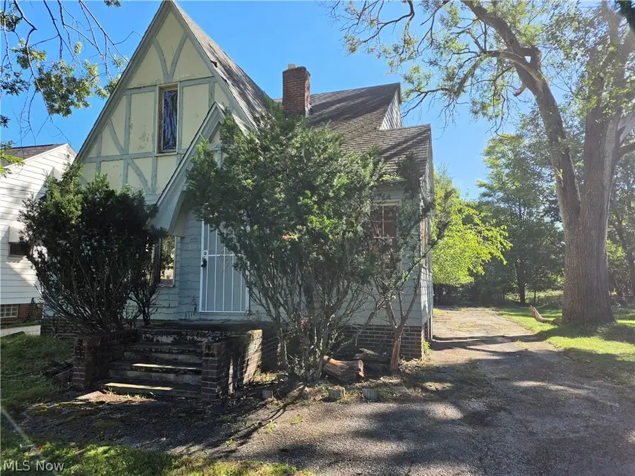 5245 Theodore Street, Maple Heights, OH 44137 - #3