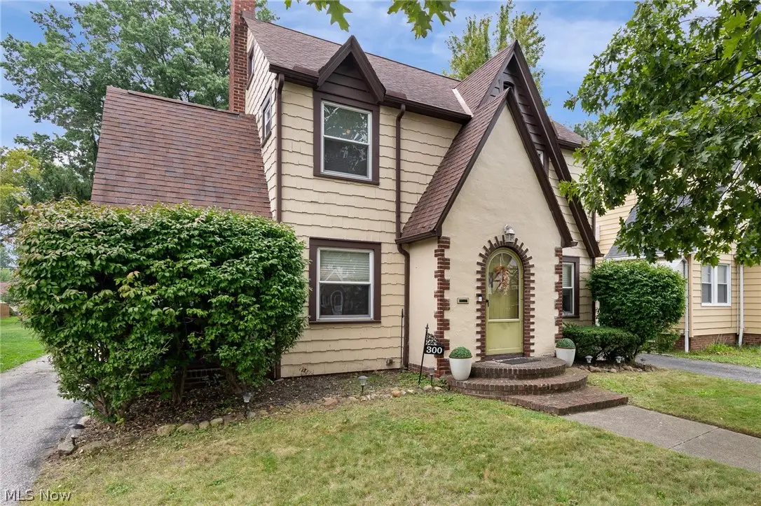 300 E 216th Street, Euclid, OH 44123 - #1