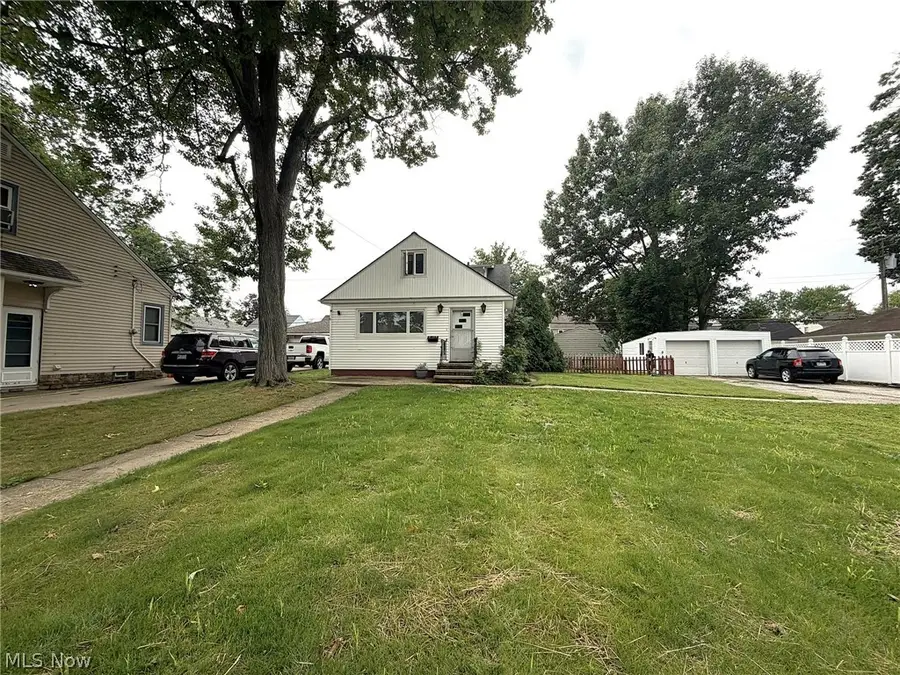 20661 Belvidere Avenue, Fairview Park, OH 44126 - #2