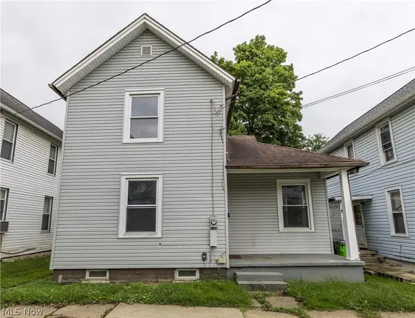 327 Schrock Sw Place, Canton, OH 44647