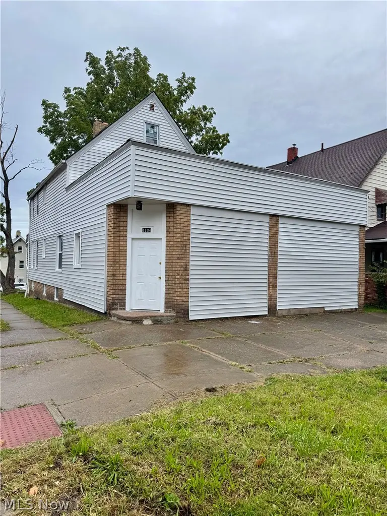 4104 Woburn Avenue, Cleveland, OH 44109 - #1