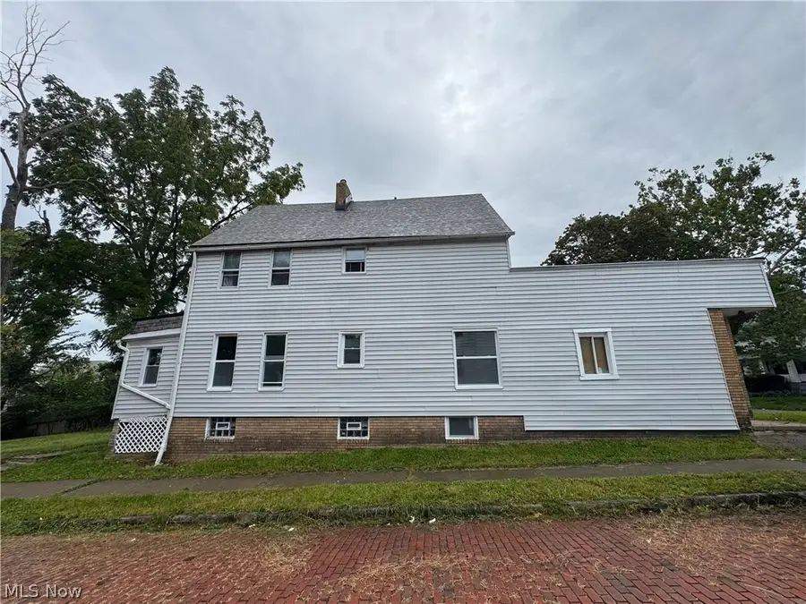 4104 Woburn Avenue, Cleveland, OH 44109 - #2