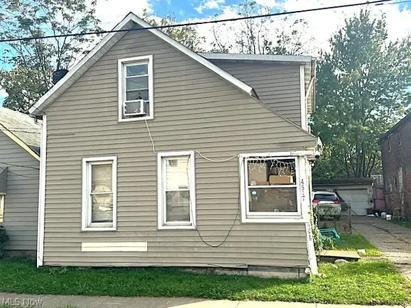 4517 Hyde Avenue, Cleveland, OH 44109
