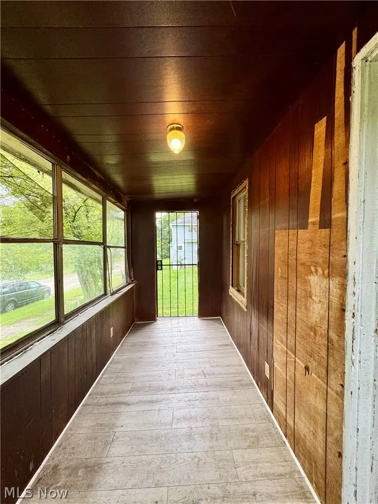 548 Winans Avenue, Akron, OH 44306 - #2