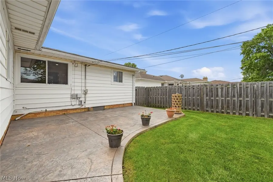 7930 Selwick Drive, Parma, OH 44129 - #2