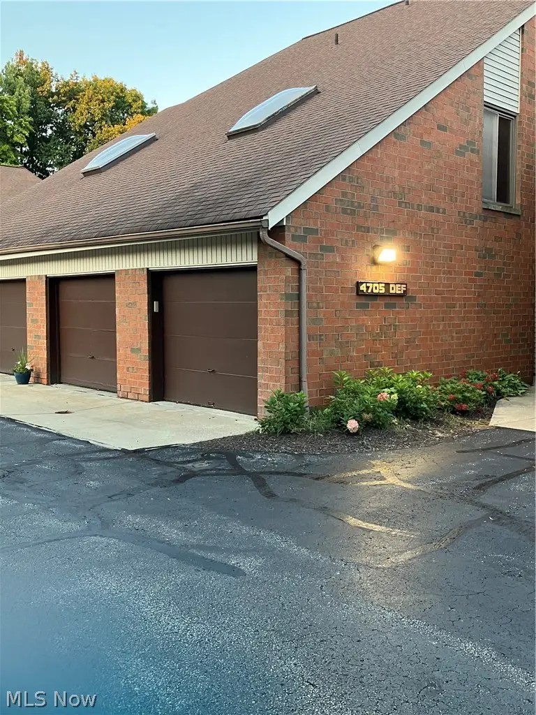 4705 Mayfield Road #E, South Euclid, OH 44121 - #1