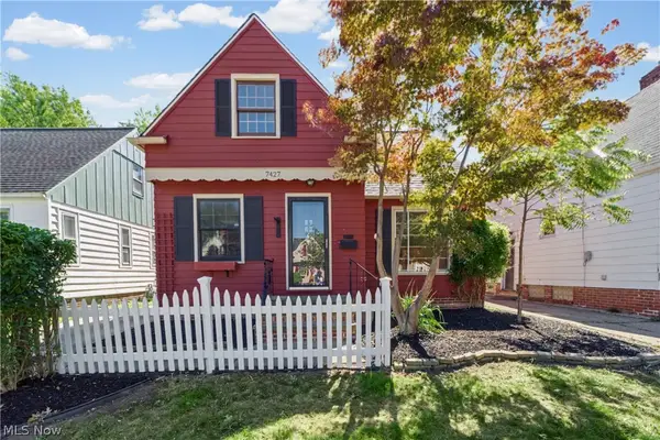 7427 Woodhaven Avenue, Brooklyn, OH 44144
