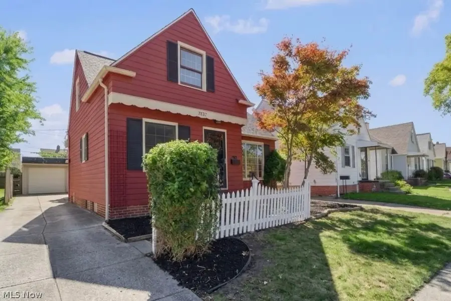 7427 Woodhaven Avenue, Brooklyn, OH 44144 - #2