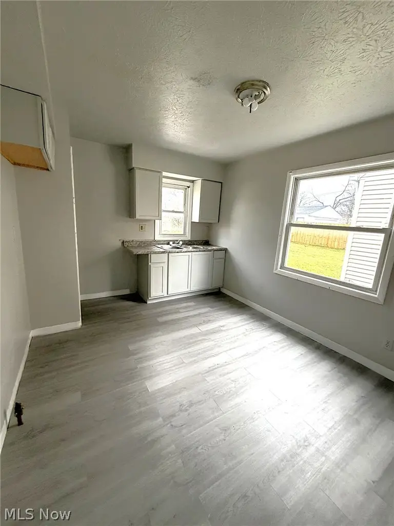 4180 E 148th Street, Cleveland, OH 44128 - #3
