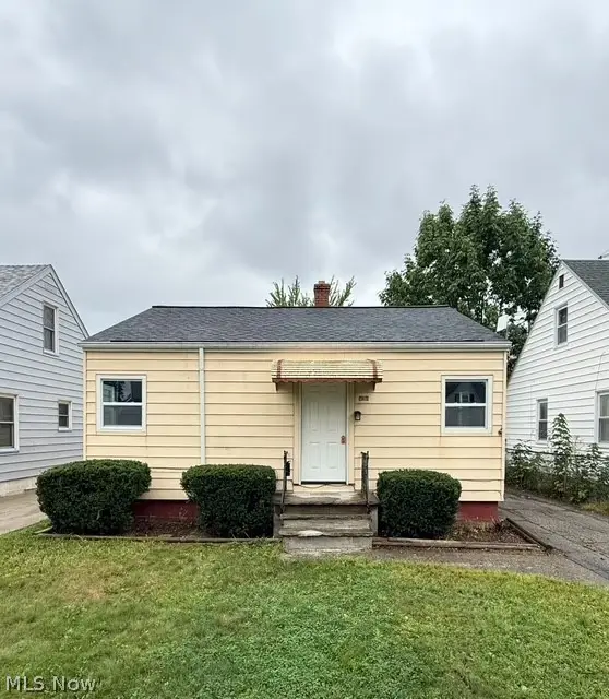 14208 Clifford Avenue, Cleveland, OH 44135