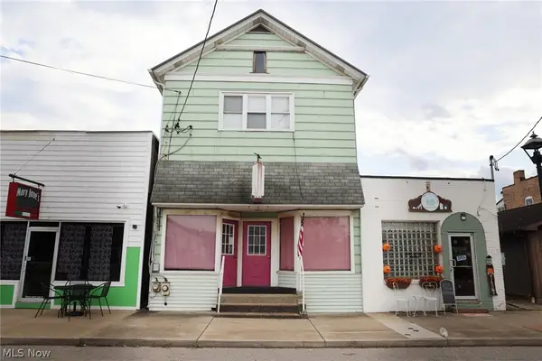 438 Carolina Ave, Chester, WV 26034