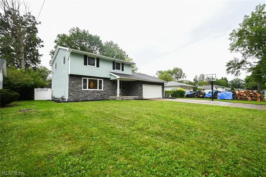 5207 Gargasz Drive, Lorain, OH 44053 - #2