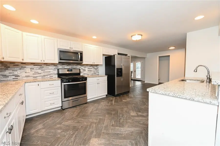 5207 Gargasz Drive, Lorain, OH 44053 - #3