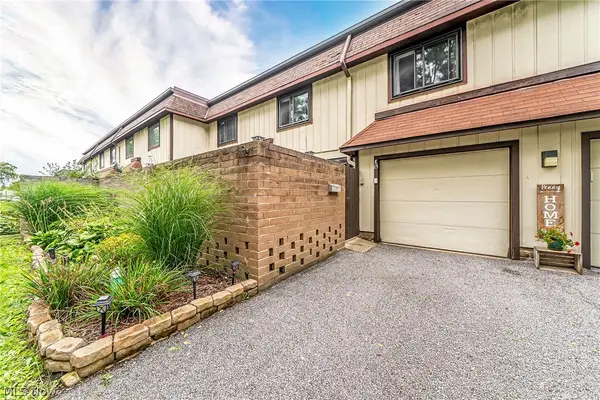 9956 Johnnycake Ridge Road #E15, Concord Twp, OH 44077
