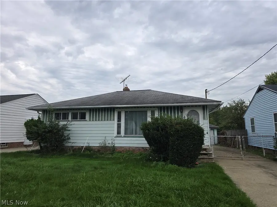 19145 Homeway Avenue, Cleveland, OH 44135 - #2
