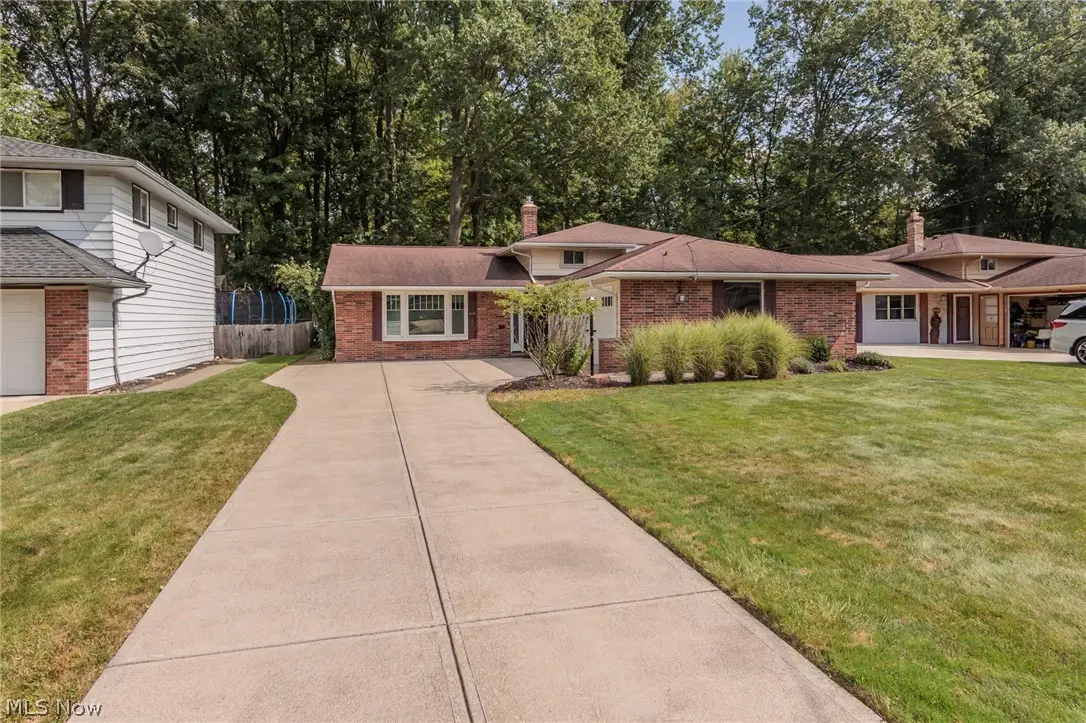 4143 Brendan Lane, North Olmsted, OH 44070 - #1