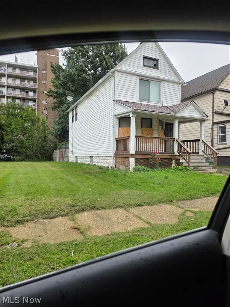 1679 Lockwood Avenue, East Cleveland, OH 44112 - #3