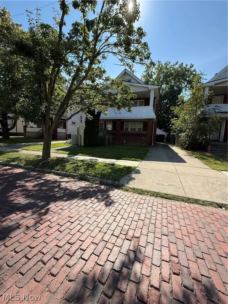 1426 E 175th Street, Cleveland, OH 44110 - #1