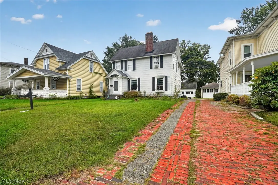 729 Main Street, Conneaut, OH 44030 - #1