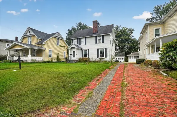 729 Main Street, Conneaut, OH 44030