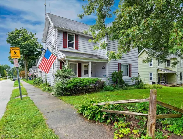 593 E Perry Street, Salem, OH 44460