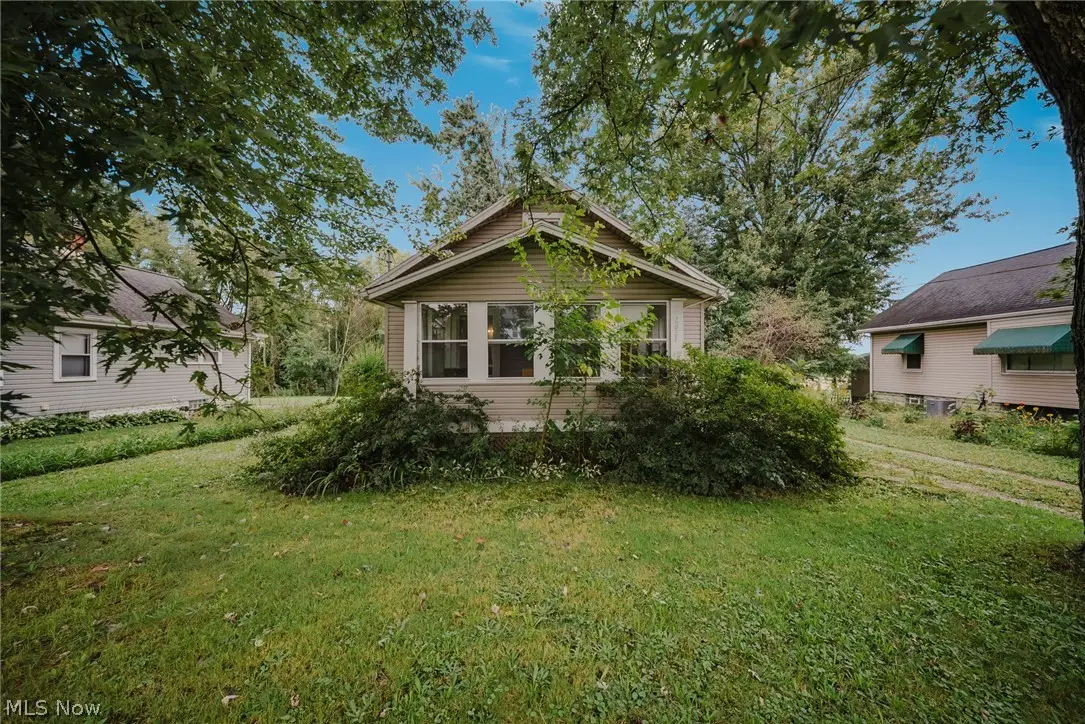 2821 Nesmith Lake Boulevard, Akron, OH 44314 - #1