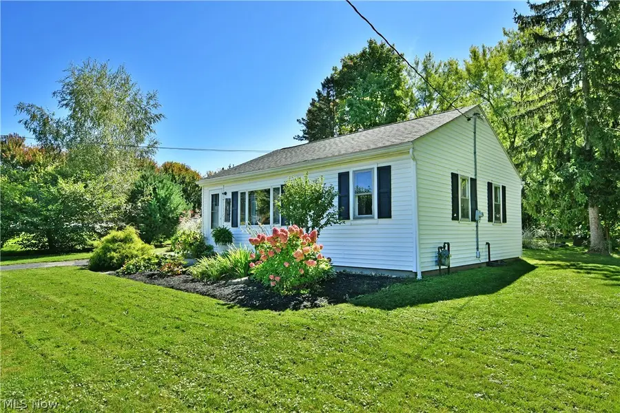 2422 Wilson Sharpsville Road, Cortland, OH 44410 - #2