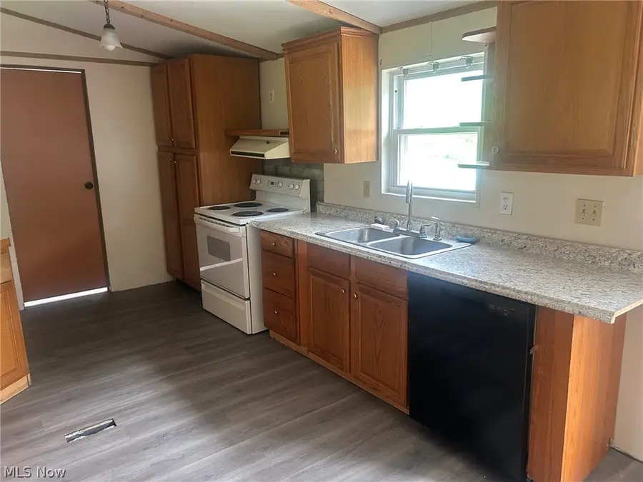 1577 + 1575 State Route 39 Ne, New Philadelphia, OH 44663 - #3