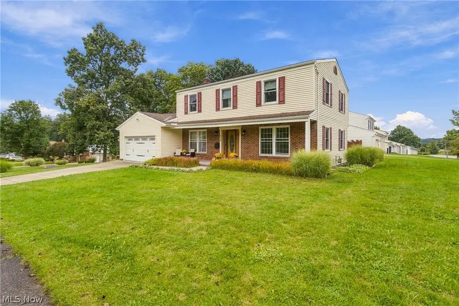 7709 Green Valley Drive, Parma, OH 44134 - #2