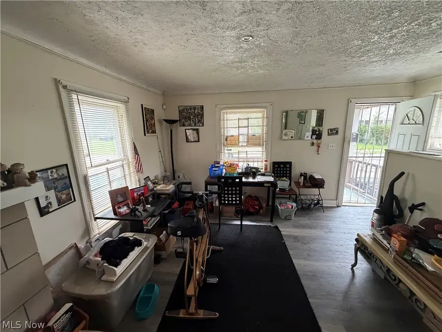 1152 E 147th Street, Cleveland, OH 44110 - #2
