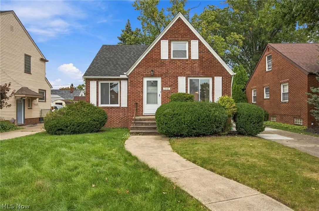 7702 Southington Drive, Parma, OH 44129 - #1