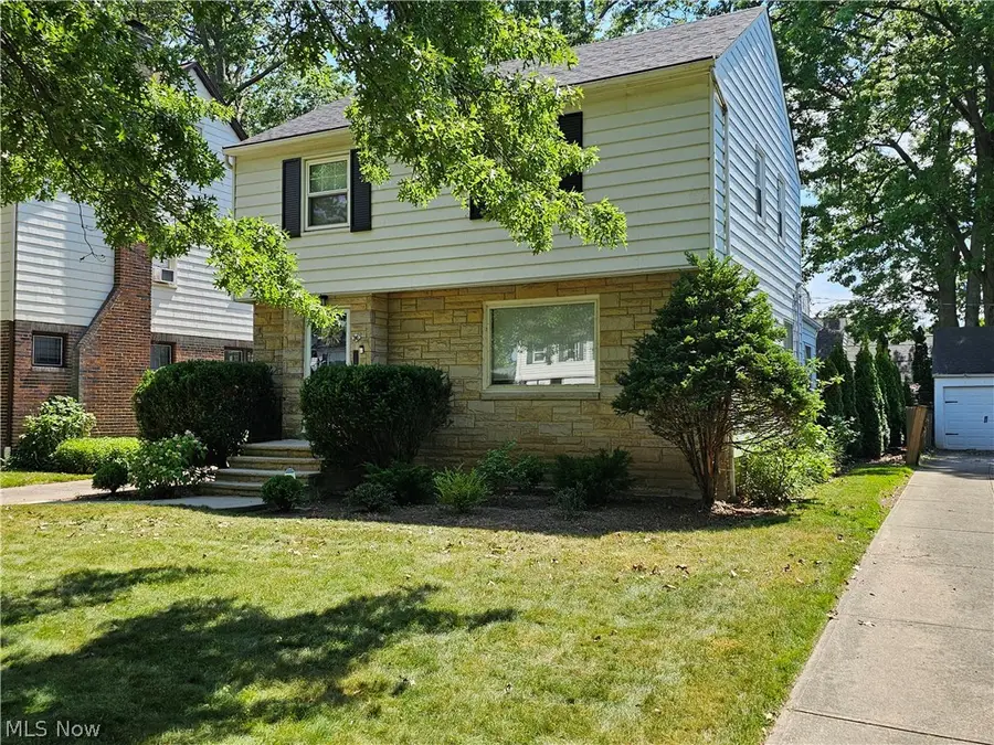 90 E 207th Street, Euclid, OH 44123 - #2