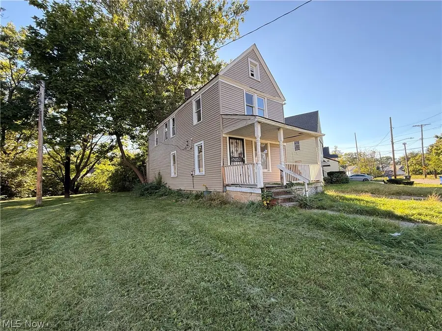12344 Ashbury Avenue, Cleveland, OH 44106 - #3