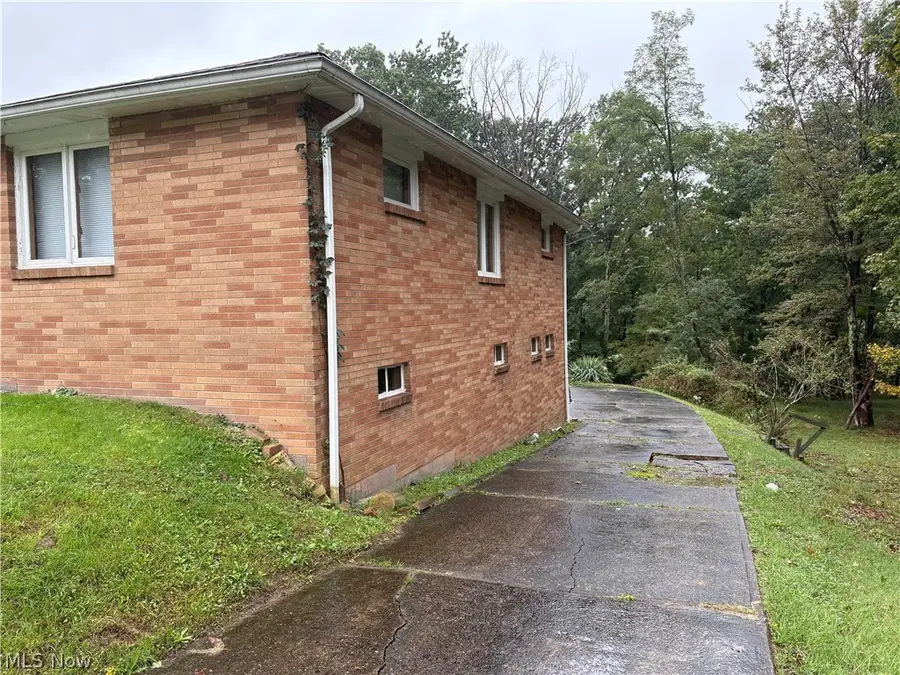 157 Ardmore Avenue, Weirton, WV 26062 - #2