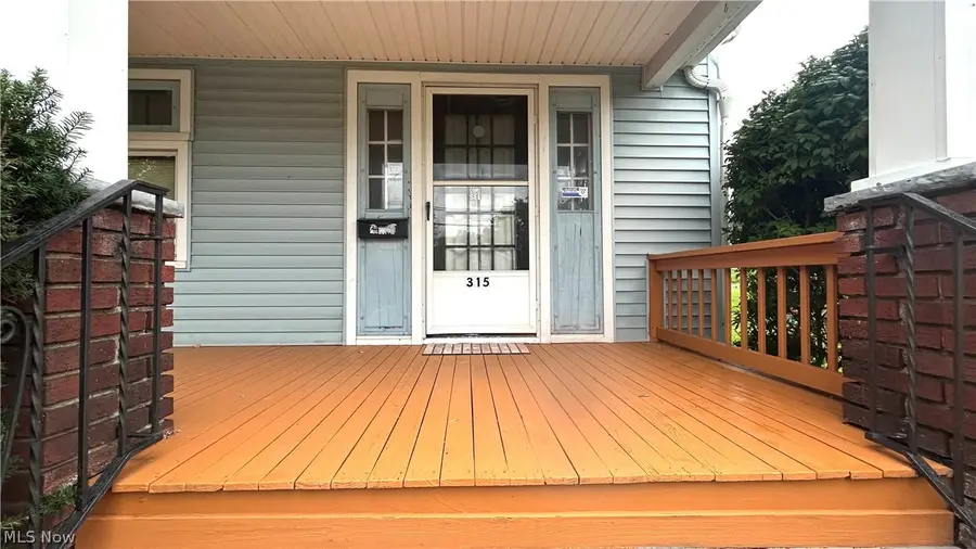 315 N Bentley Avenue, Niles, OH 44446 - #2