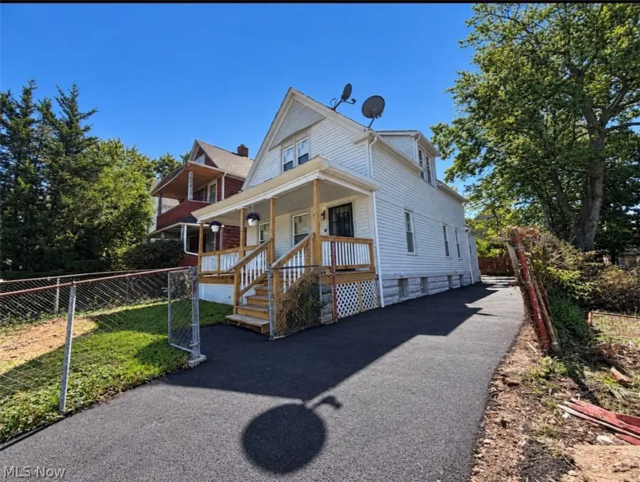 10800 Crestwood Avenue, Cleveland, OH 44104 - #2
