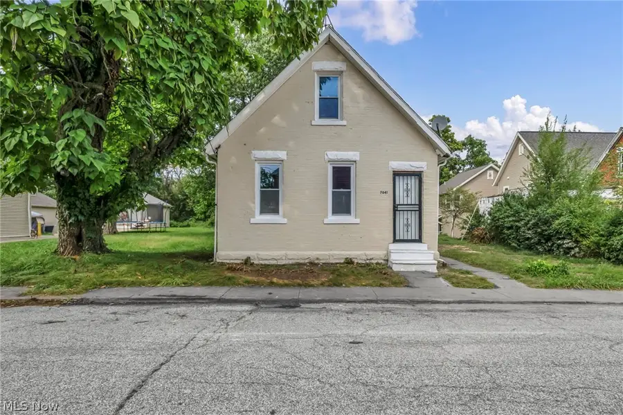 7041 Roy Avenue, Cleveland, OH 44104 - #2