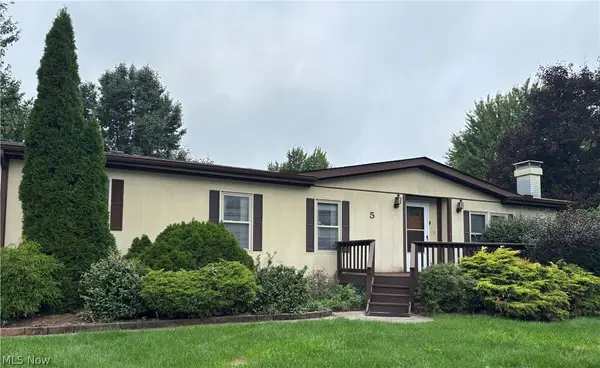 5 Kylie Court, Olmsted Twp, OH 44138